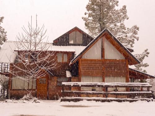 Exterior view, Cabanas km7 Bariloche in San Carlos de Bariloche