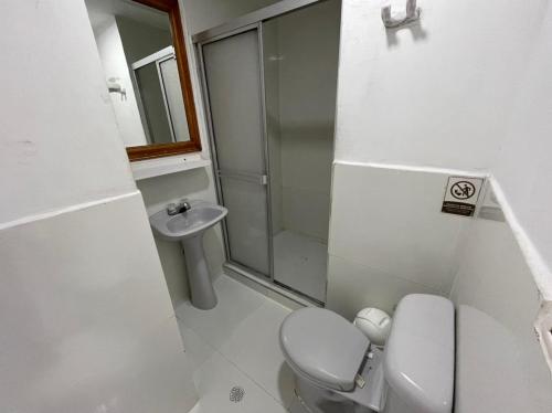 2 bedrooms, 4 beds