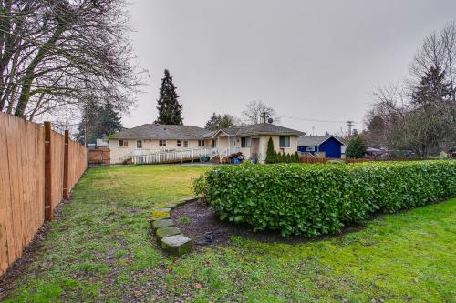 Spacious Lakewood Home - 10 Mi to Downtown Tacoma!