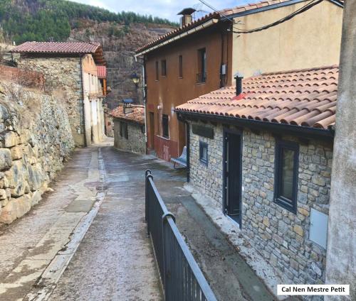 Cal Nen Mestre in Montella