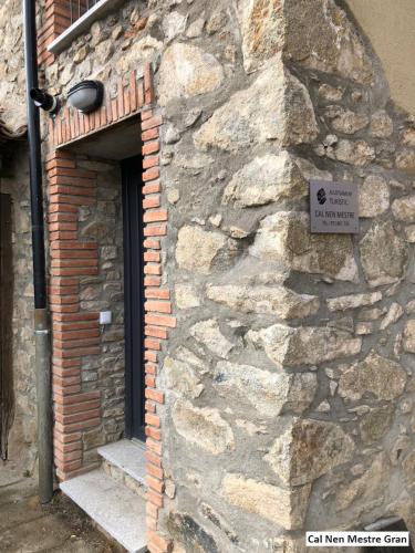 Cal Nen Mestre in Montella