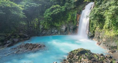 . Paraíso Rio Celeste