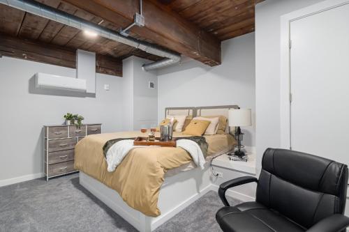 Convenient 2 Bed apartment in downtown Providence Federal Hill in Providence, USA