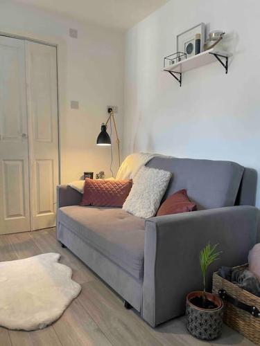 One bedroom Putney Village flat