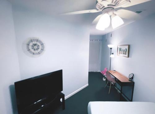 The Philly Room - 15 min from The Airport, 10 min from Six Flags in Atlanta, USA