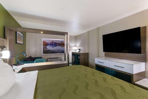 Quality Inn Alpine - main image