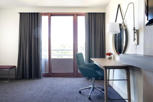 517816113 Crowne Plaza Atlanta Perimeter at Ravinia by IHG