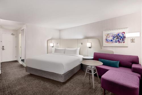 517816155 Crowne Plaza Atlanta Perimeter at Ravinia by IHG