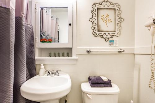 Casa Bonita Apartments - image 2