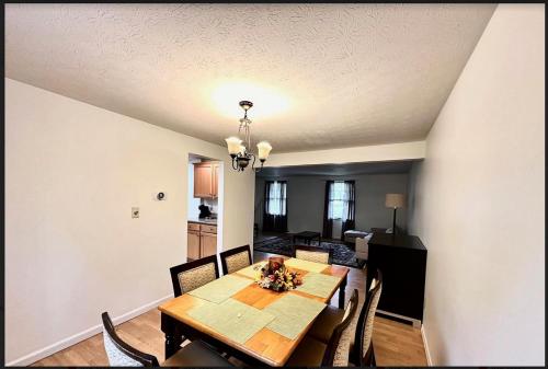 Home in Hudson in Stow (Ohio)