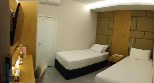 D'Ninety Six Inn Hotel Gunungkidul near Goa Pindul