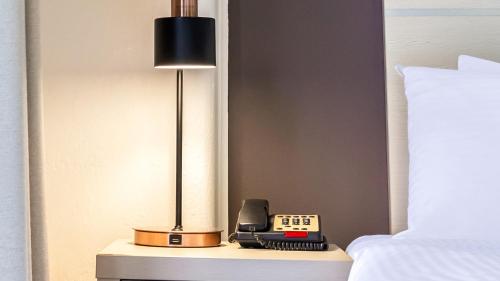 Oaks Sydney Goldsbrough Suites - image 2