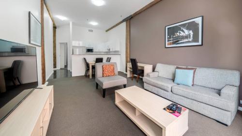 Oaks Sydney Goldsbrough Suites - image 6