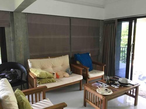 Morocco Blue cafe by Chilong River Farm Resort thumbnail 2
