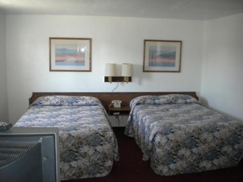 Sundowner Motel - main image
