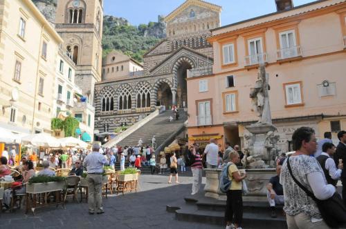 La Piazzetta Amalfi