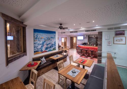 酒吧/高級酒吧, Hotel & Apart Central in 福根
