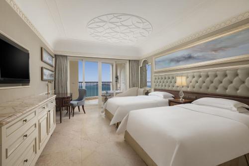 2 double beds