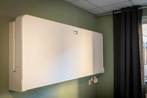 Triple Room with Shared Bathroom image 4
