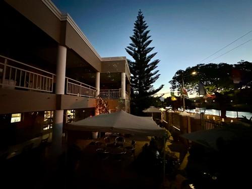 Sunset Boulevard Riverlodge in Paarl