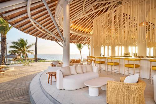 Bar/lounge, LUX* Belle Mare in Mauritius Island