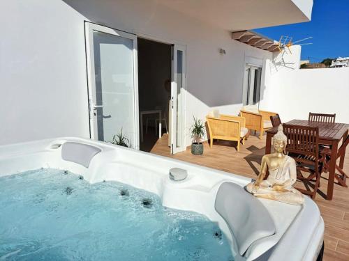 Luna Nueva con Jacuzzi