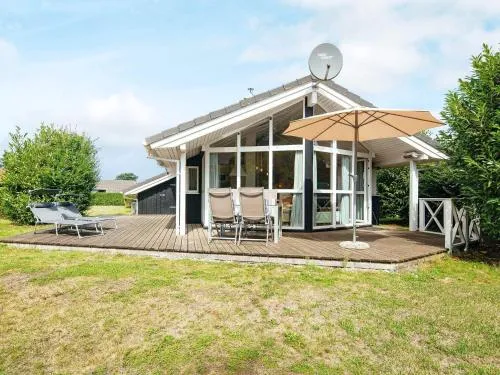 6 person holiday home in GROEMITZ in Grömitz, Deutschland