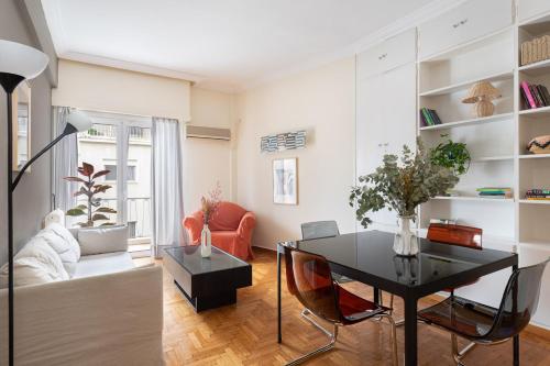 Athenian Apartment in Kolonaki 1