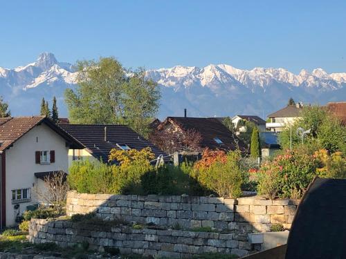 Ferienwohnung am Tor zum Berner Oberland, Pension in Steffisburg bei Kiessen