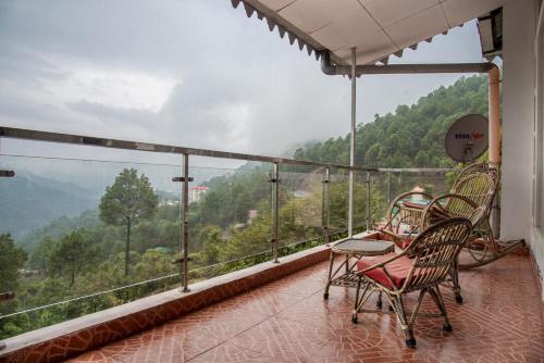 Kasauli Edge Apt with Balcony