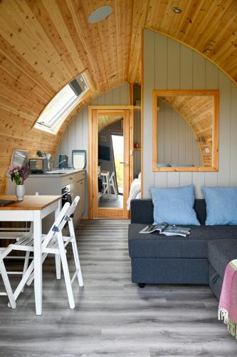 Little Quarry Glamping Bed and Breakfast