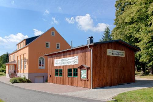Viesnīcas āriene, Wolfsgrunder Festhof in Dorfchemnitz