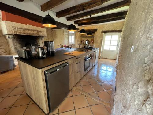 Konyha, Le Gîte du Prieuré (Le Gite du Prieure) in Bellefond