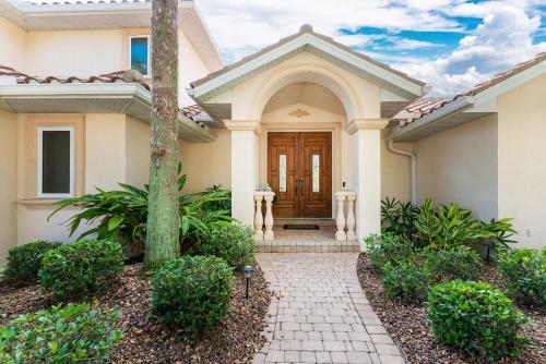 Villa Hibiscus-Waterfront-Punta Gorda FL