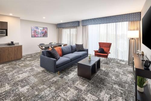 Hampton Inn & Suites by Hilton Rochester Downtown - image 3