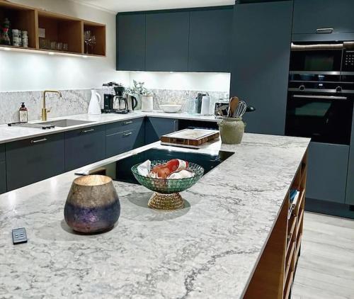 Kitchen, Handelsmannens hus ved Otnesbrygga, Valsøyfjord in Valsoyfjord