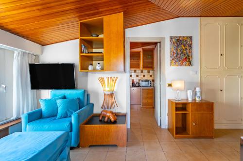 Sea View Charm - Mondello Apartment with Terrace, Palermo (zdjęcie 7)