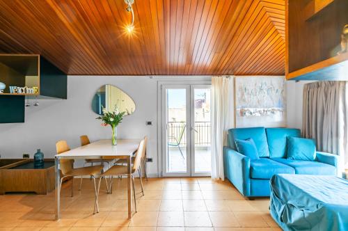 Sea View Charm - Mondello Apartment with Terrace, Palermo (zdjęcie 8)