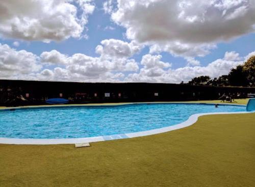 Swimming pool, Newquay Cornwall Holiday Rental in St Columb Minor