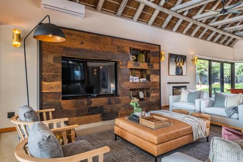Marula Sunrise Lodge, Mjejane Private Game Reserve photo 2