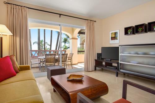 Premium Plus One Bedroom Suite with Sea View