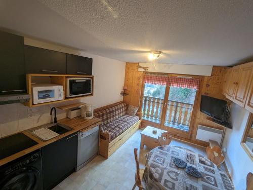 Duplex spacieux, 3 pièces près des pistes, Saint-Jean-d'Aulps - FR-1-573-76 (Duplex spacieux, 3 pieces pres des pistes, Saint-Jean-d'Aulps - FR-1-573-76) in Le Biot