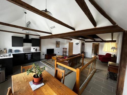 The Fish Loft - Apartment - Tewkesbury