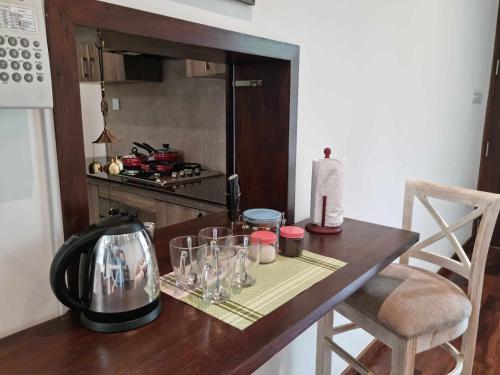 Facilities, Still Waters - A Cottage by the Lake! in Ratmalana Airport