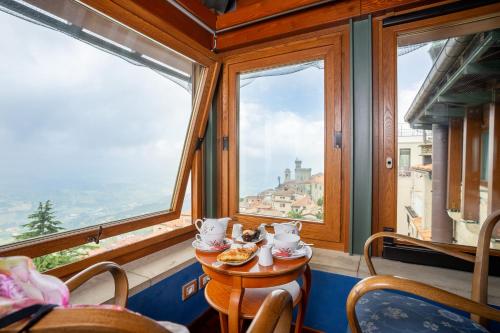 Kilátás, Hotel Cesare in San Marino