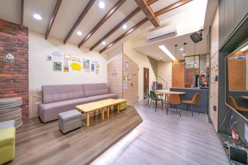 團體聚會首選 幸福拾光二當家 台南安平包棟 烤肉 有2棟 8-40位, Tainan