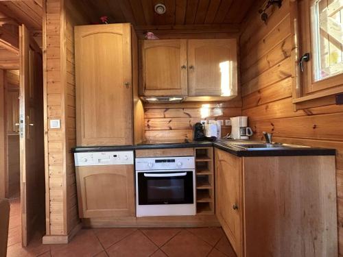 Chalet La Joue du Loup, 4 pièces, 8 personnes - FR-1-651-11