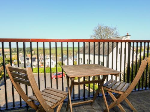 15 Combehaven - main image