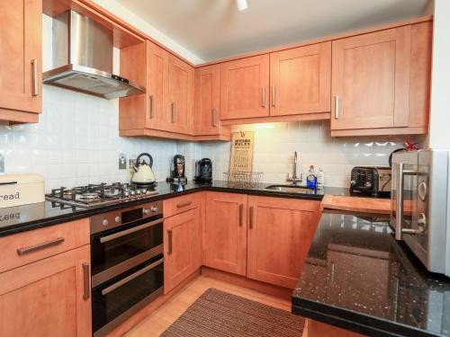 15 Combehaven - image 12
