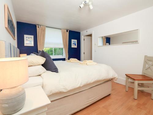 15 Combehaven - image 7